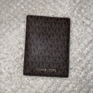 Michael kors wallet✨